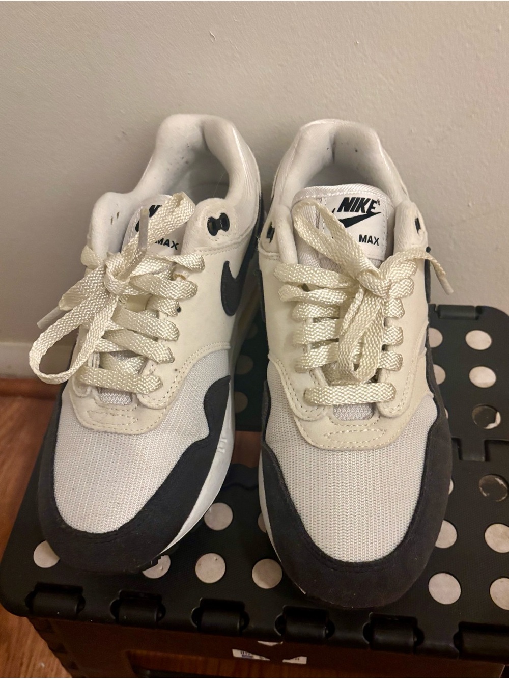 Nike Women9s Sneakers White and Black Cream Laces